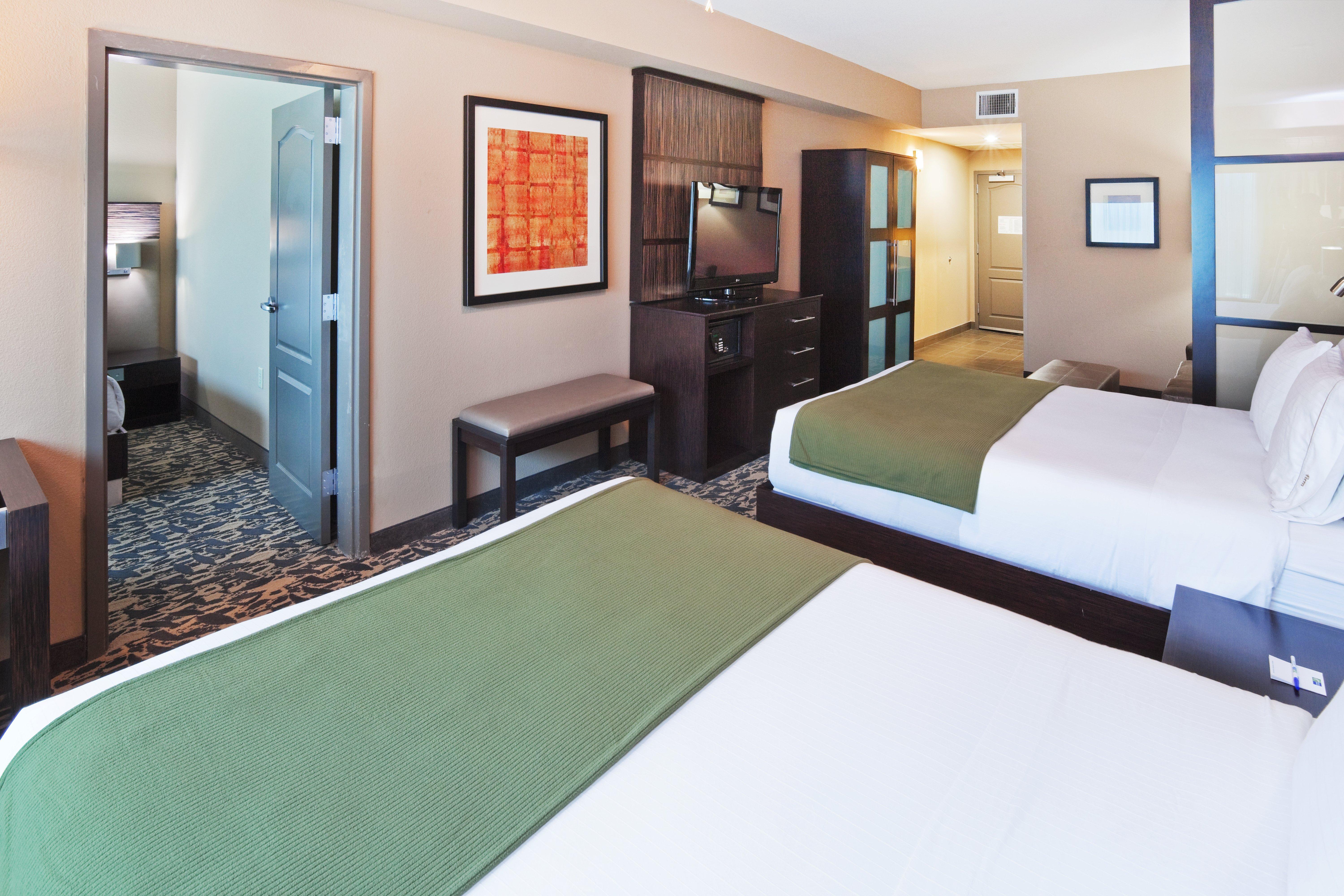 Holiday Inn Express & Suites North Dallas At Preston By Ihg Exterior photo